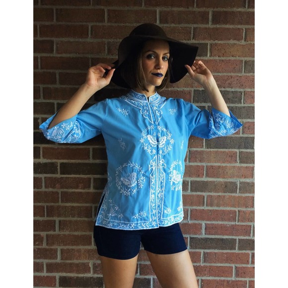 vintage 60s Baby Blue EMBROIDERED BUTTERFLY Medium/Large bell sleeve boho jacket - Picture 6 of 10